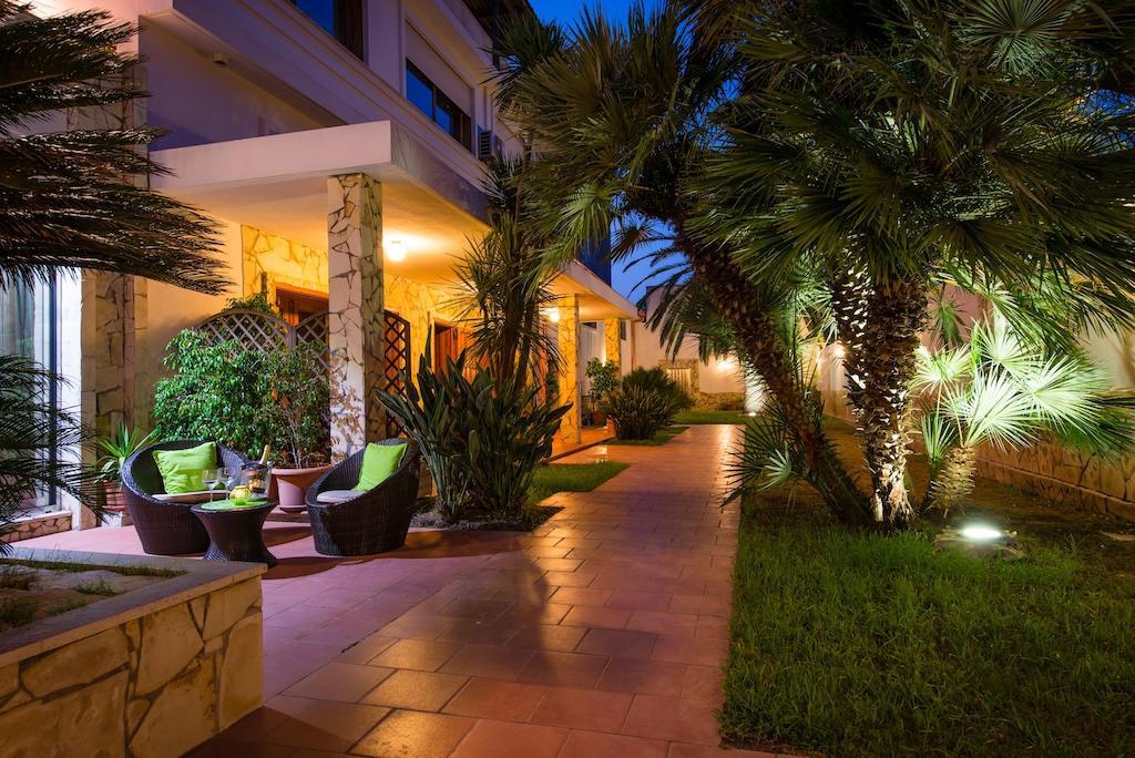 Birkin Apartments กาญารี ภายนอก รูปภาพ