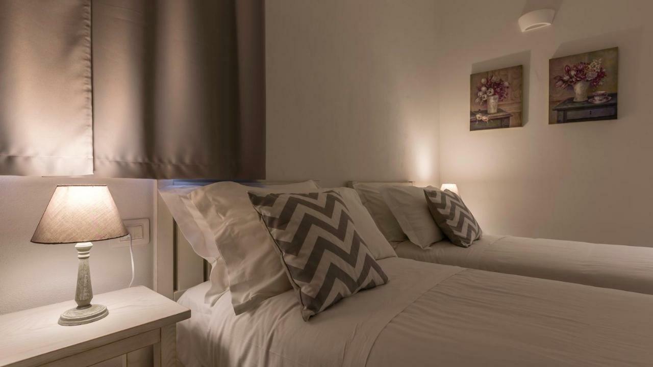 Birkin Apartments กาญารี ภายนอก รูปภาพ